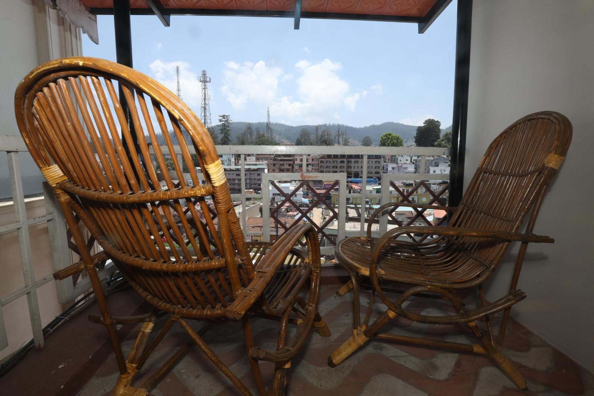 Hotel Silver Oak Ooty Buitenkant foto