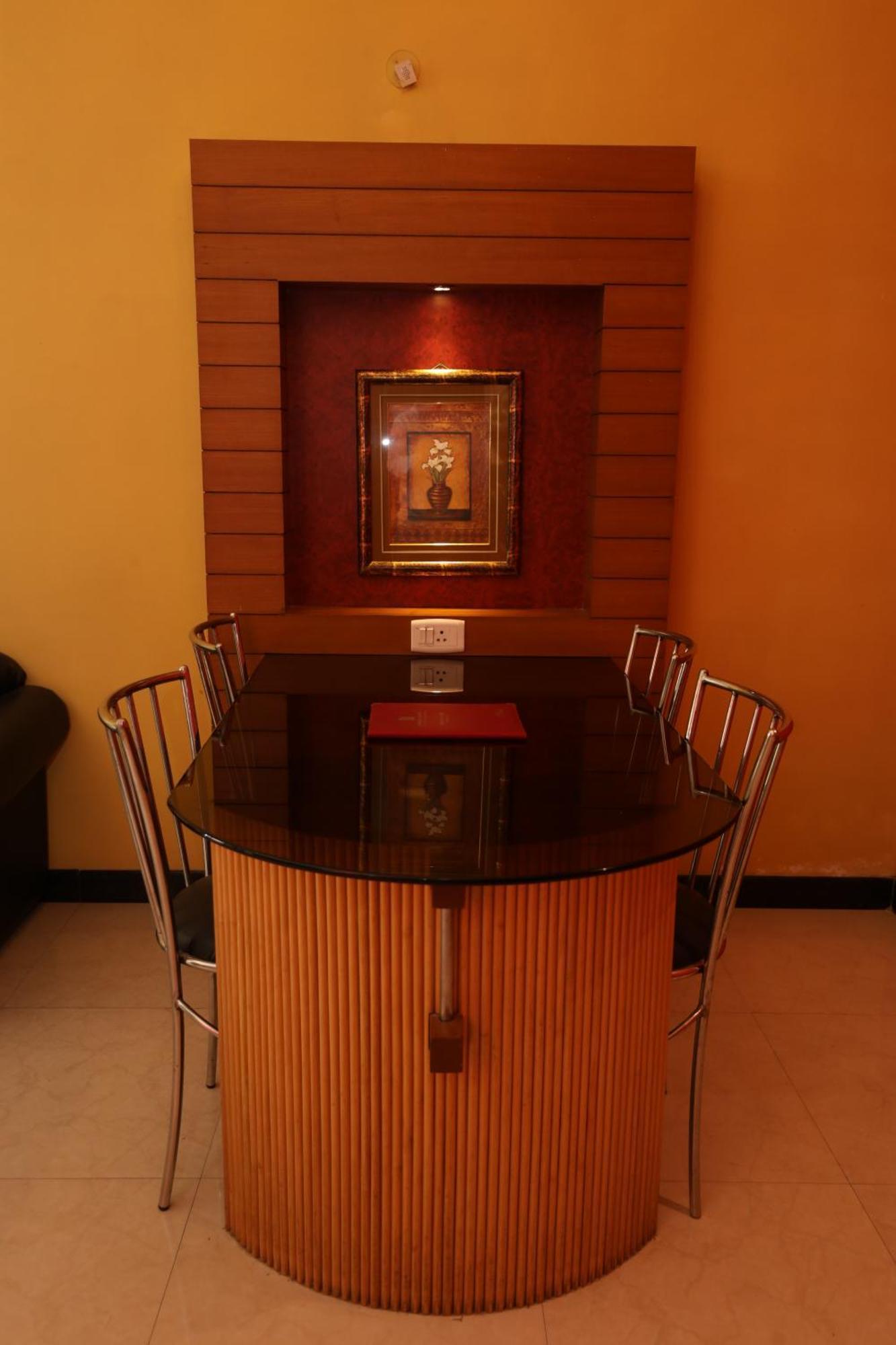 Hotel Silver Oak Ooty Buitenkant foto