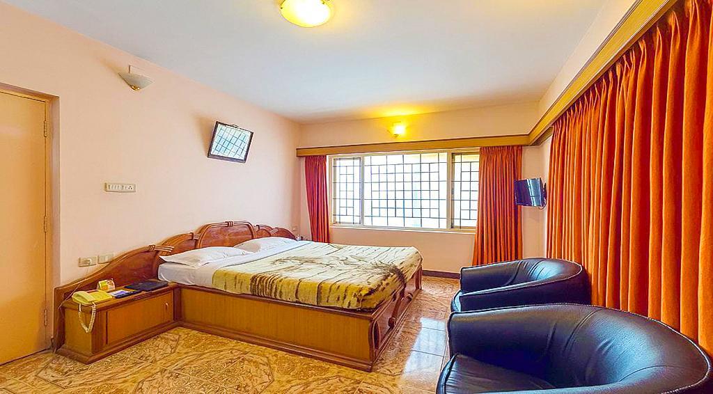 Hotel Silver Oak Ooty Buitenkant foto