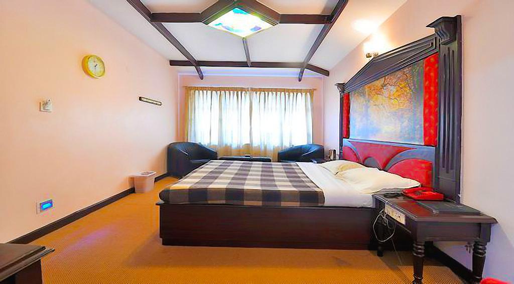 Hotel Silver Oak Ooty Buitenkant foto