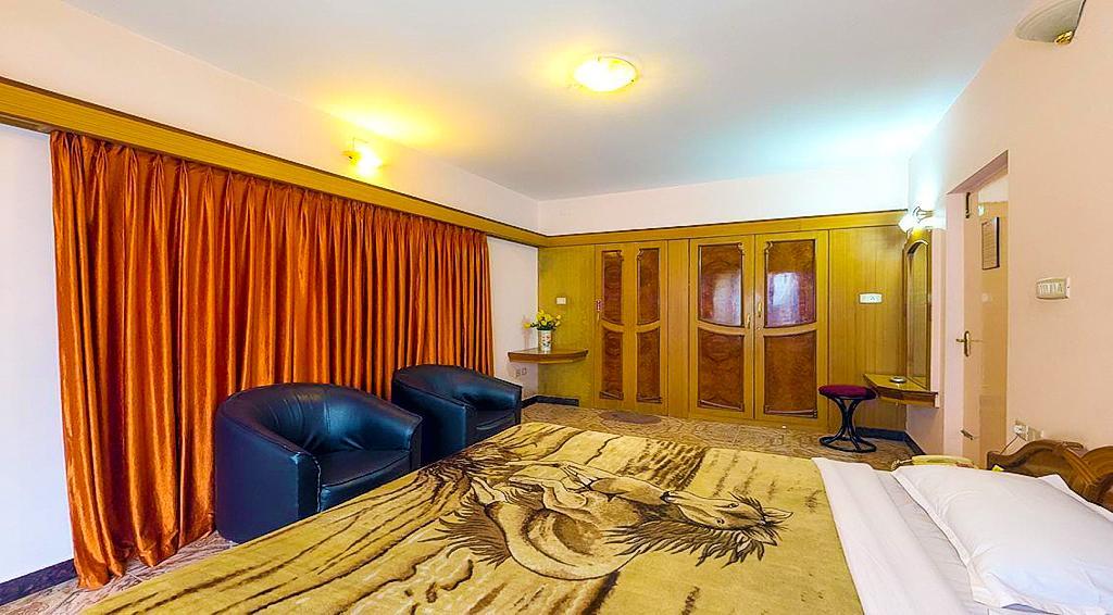 Hotel Silver Oak Ooty Buitenkant foto